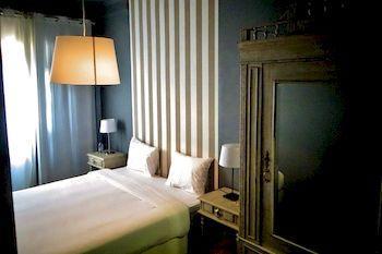 Wallis Sao Bento Lisboa